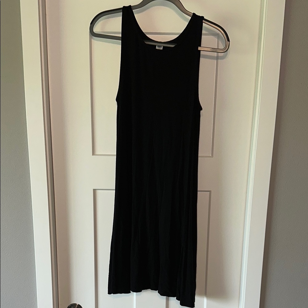 Black Sleeveless Dress